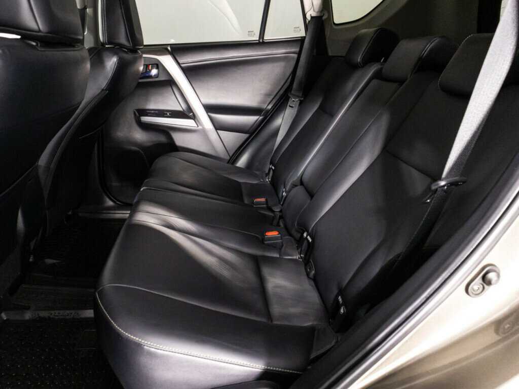 Toyota RAV4, 2017 Фото №10