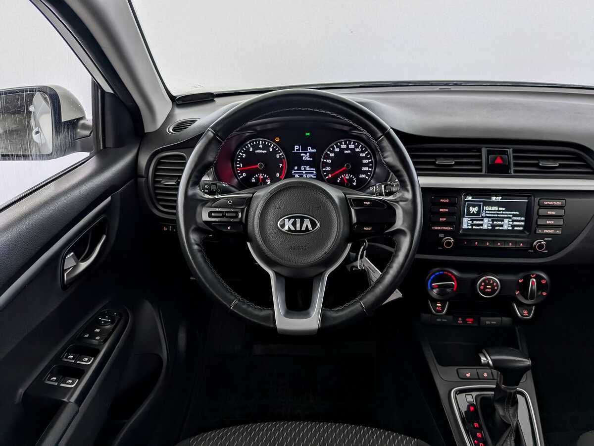 Kia Rio X-Line, 2019 Фото №21