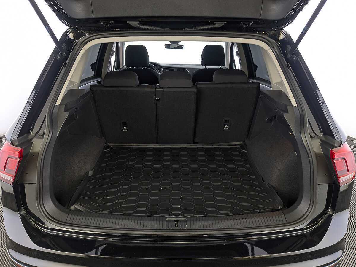 Volkswagen Tiguan, 2021 Фото №10
