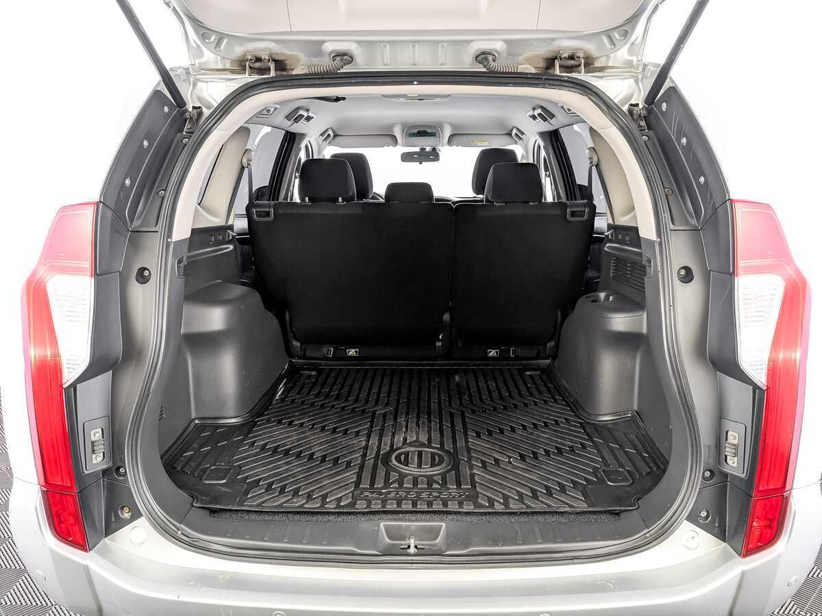Mitsubishi Pajero Sport, 2018 Фото №10