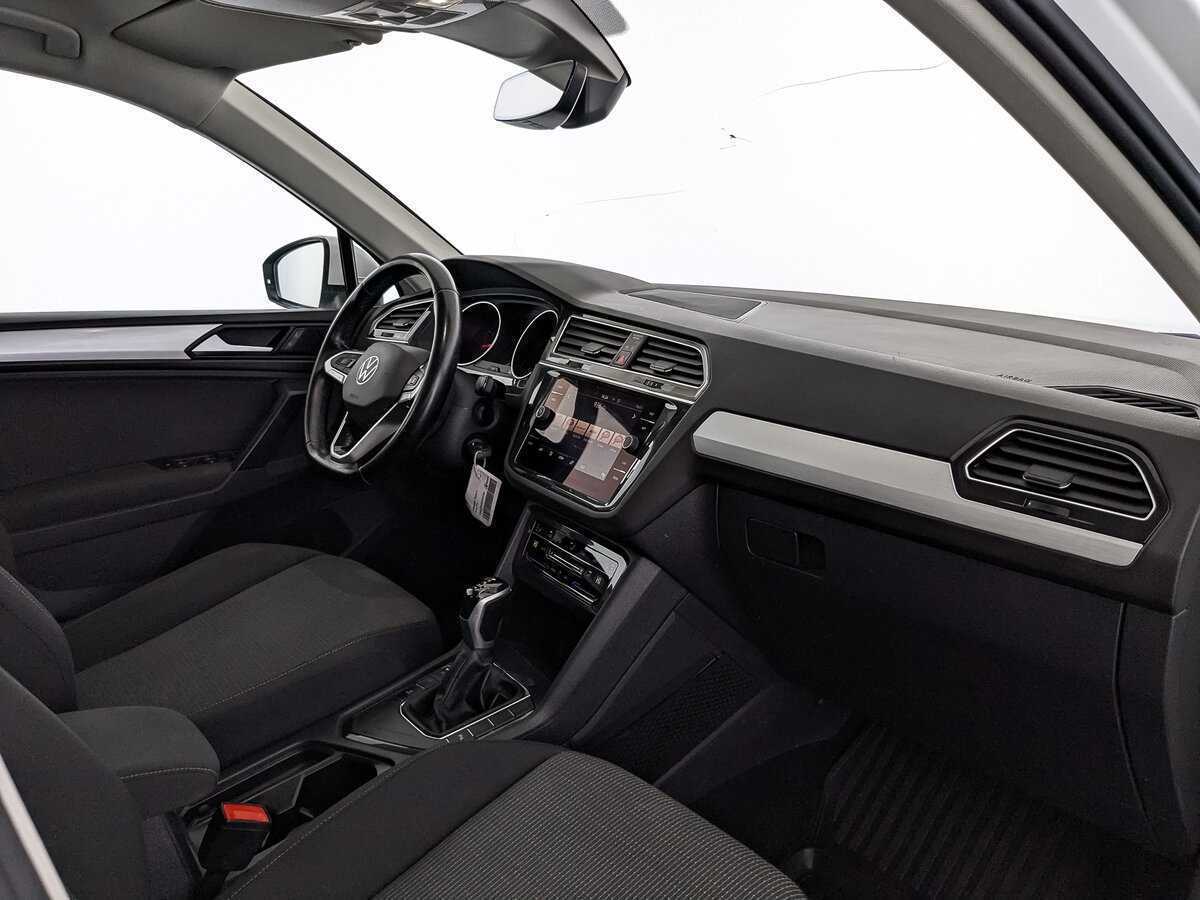 Volkswagen Tiguan, 2021 Фото №13