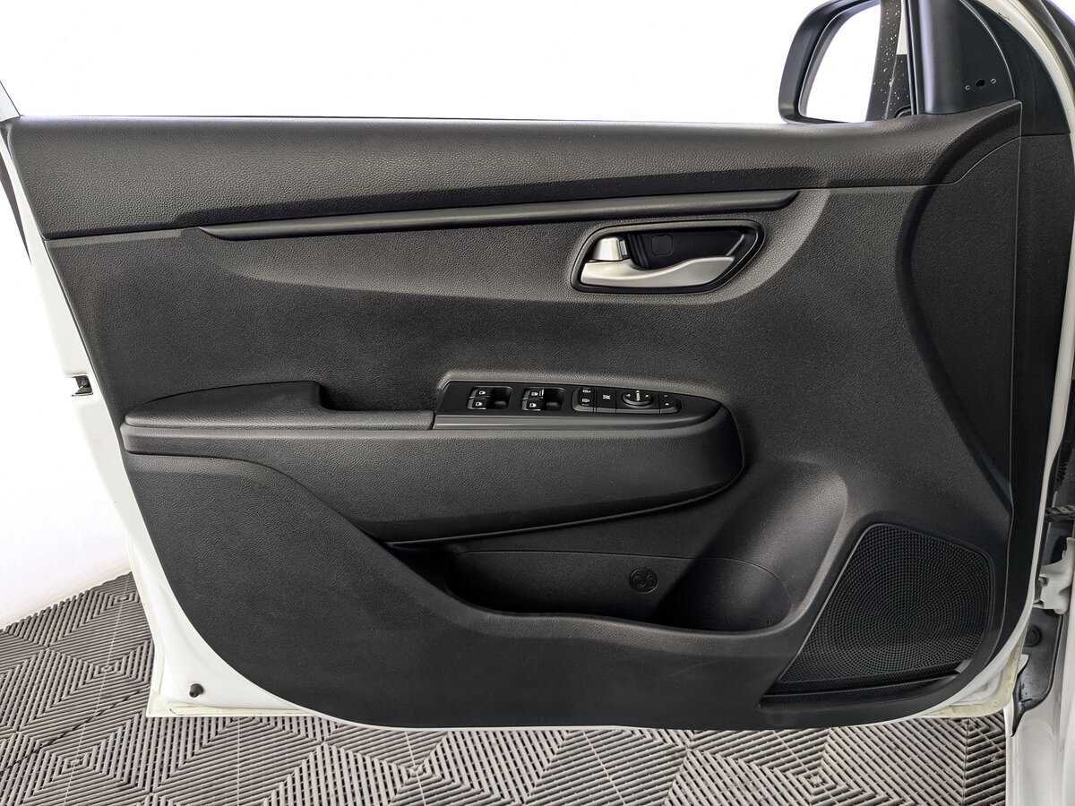 Kia Rio, 2018 Фото №19