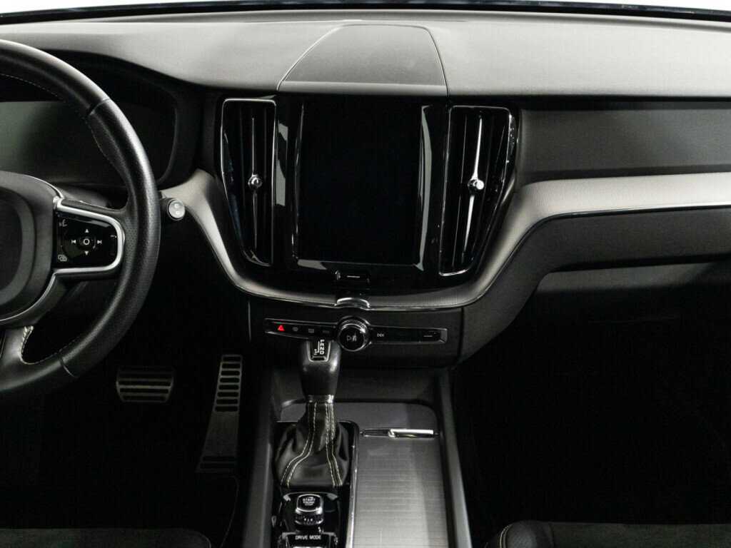 Volvo XC60, 2018 Фото №14