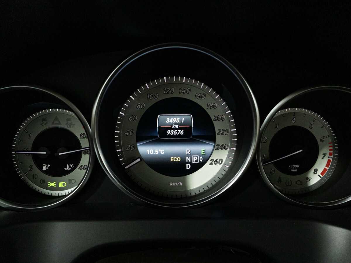 Mercedes-Benz E-Класс 200, 2013 Фото №12