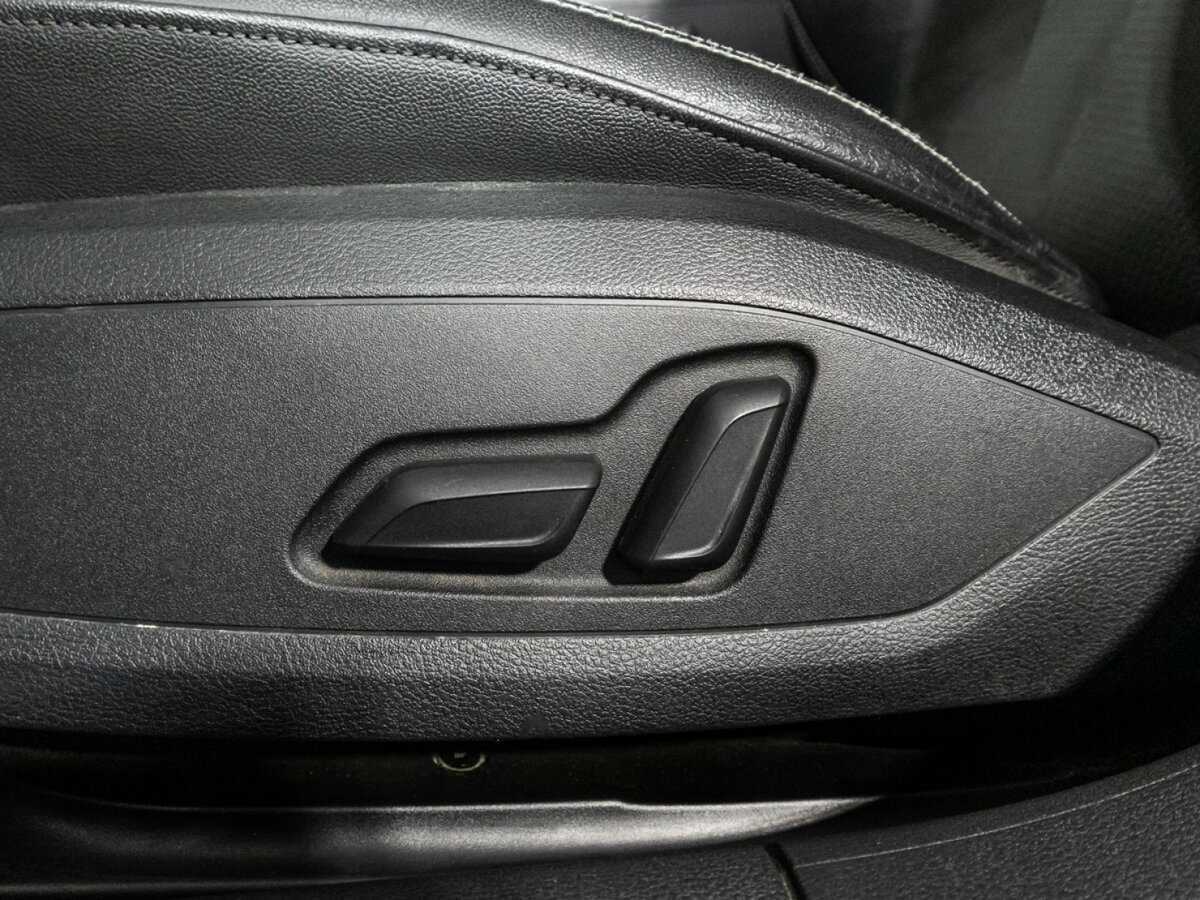 Audi A4, 2019 Фото №21