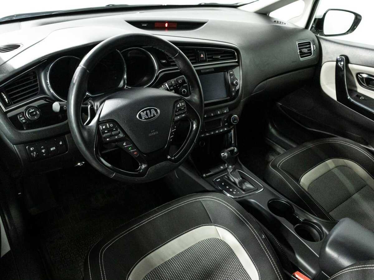 Kia Ceed, 2018 Фото №11
