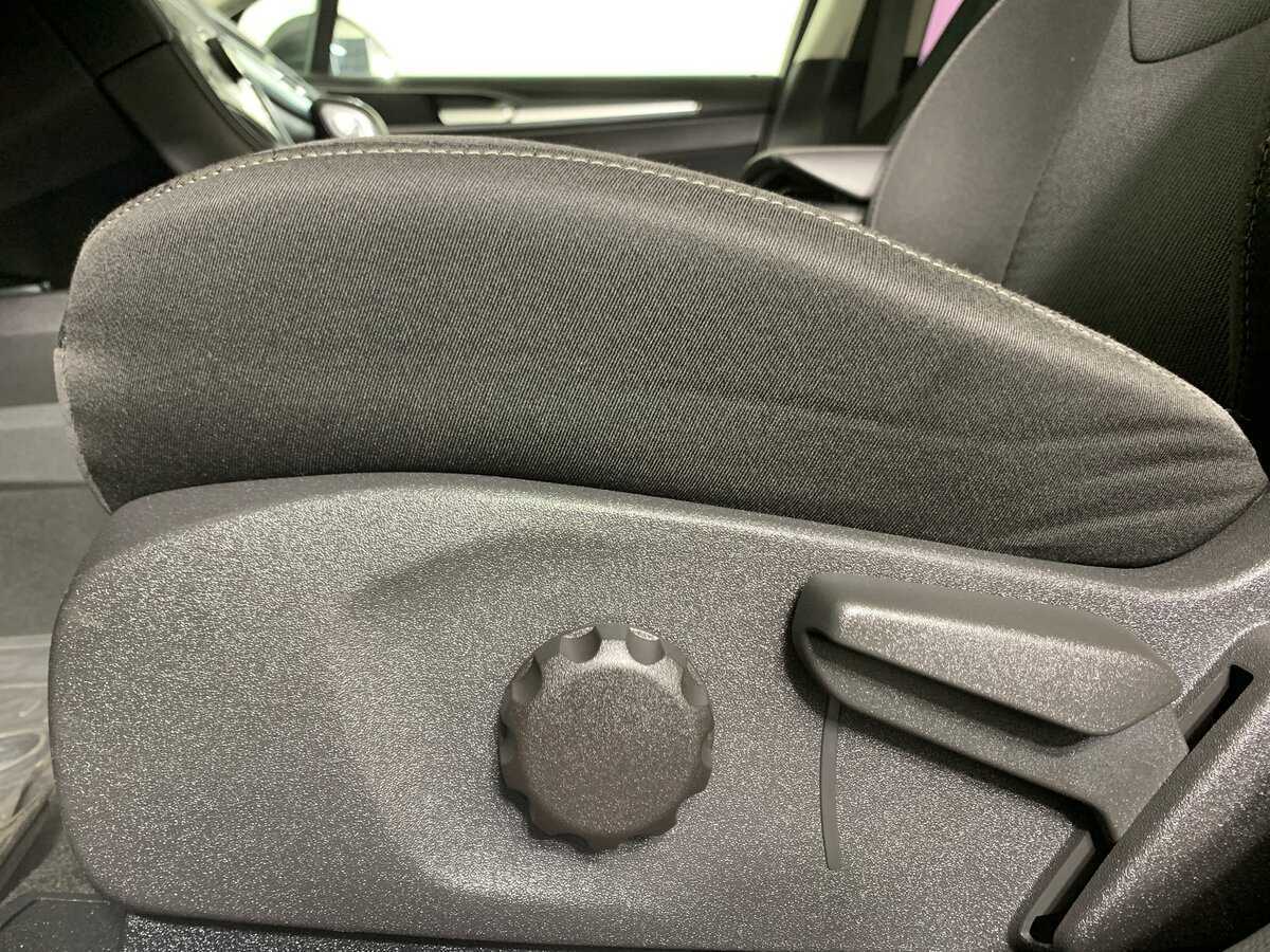 Ford Mondeo, 2017 Фото №17