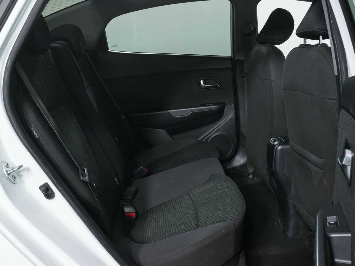 Kia Rio, 2016 Фото №10