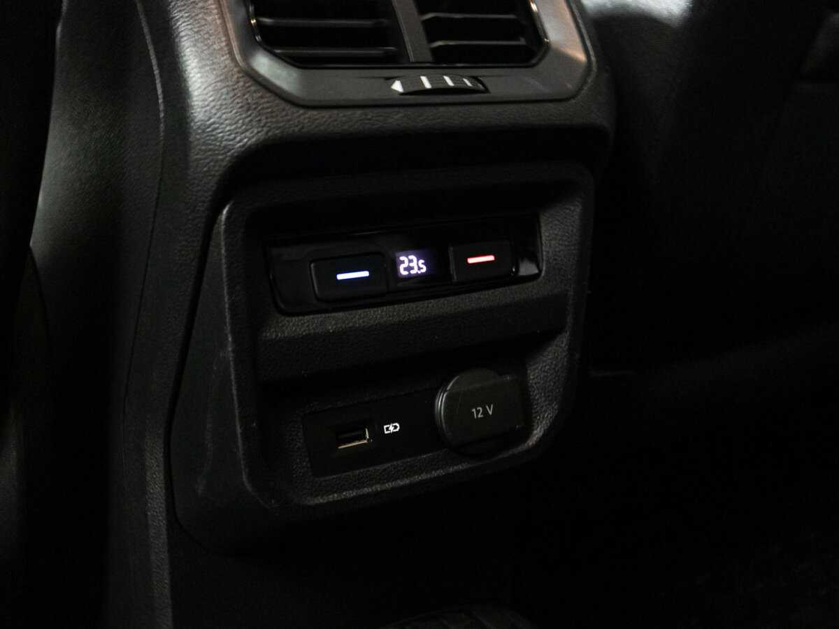 Volkswagen Tiguan, 2019 Фото №19