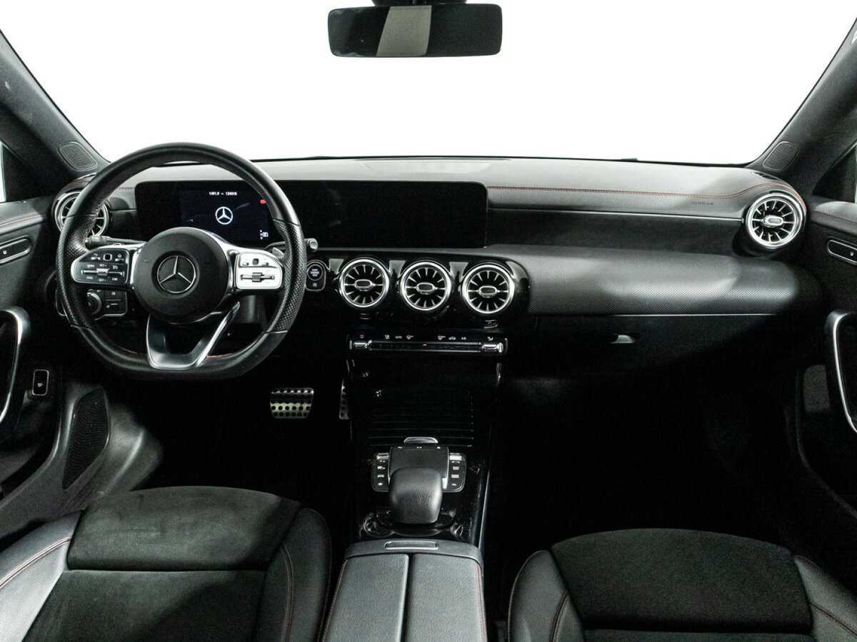 Mercedes-Benz CLA 200, 2020 Фото №13
