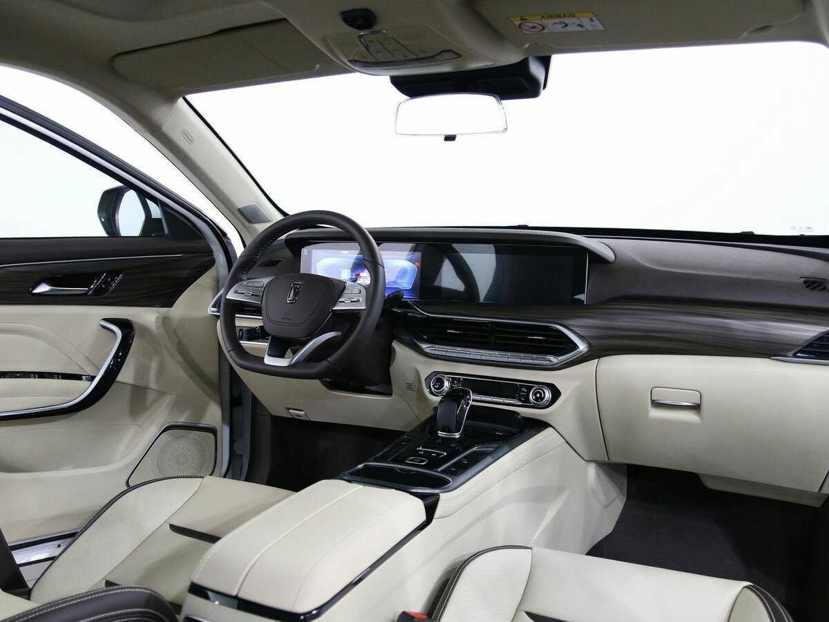 FAW Bestune T77, 2023 Фото №9