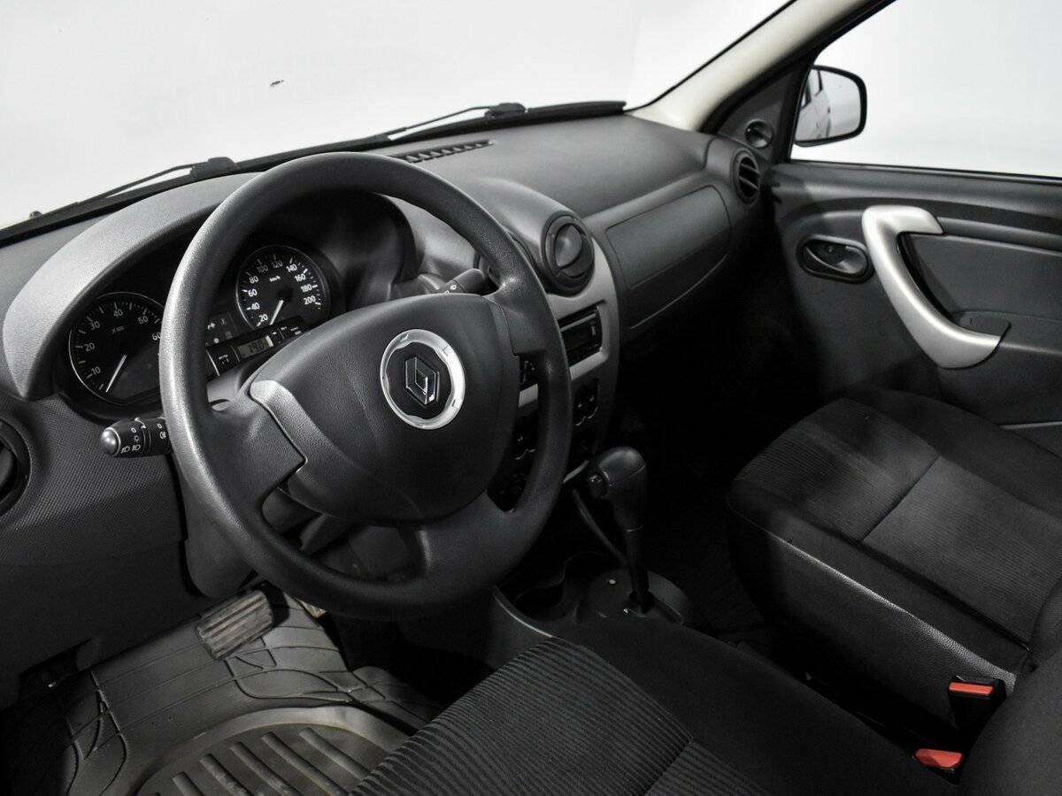 Renault Logan, 2015 Фото №9