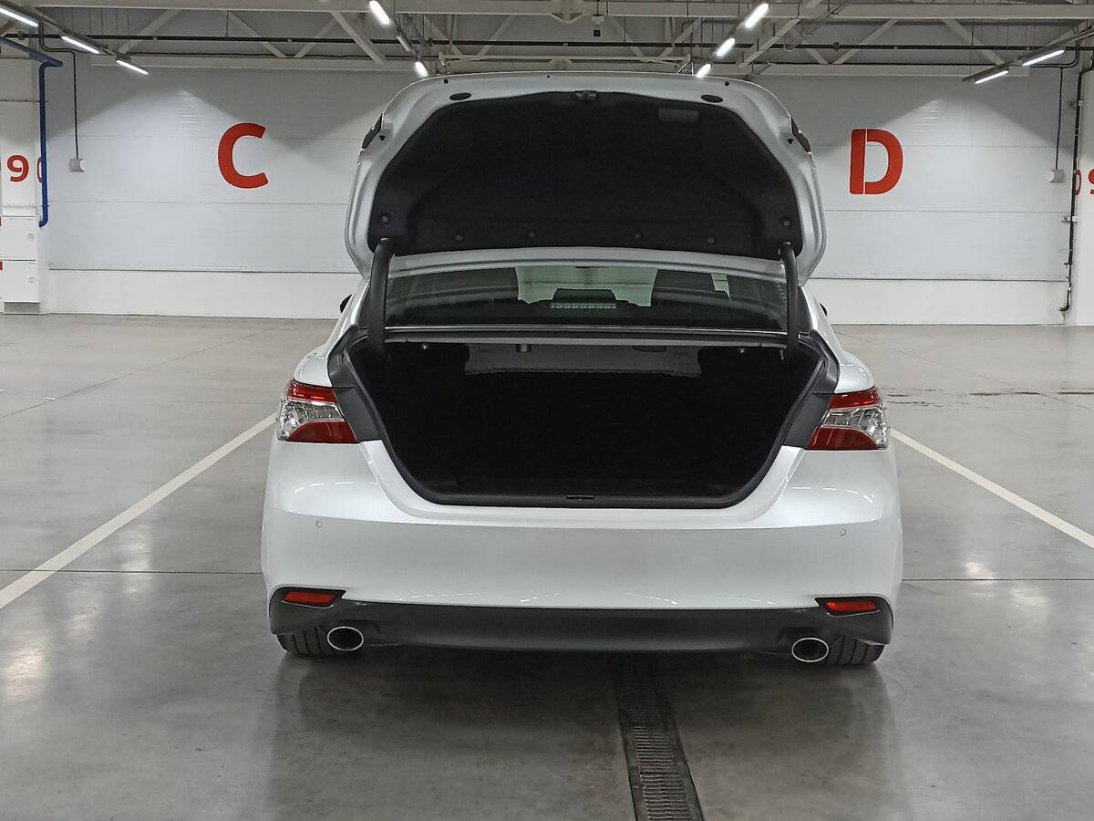 Toyota Camry, 2019 Фото №10