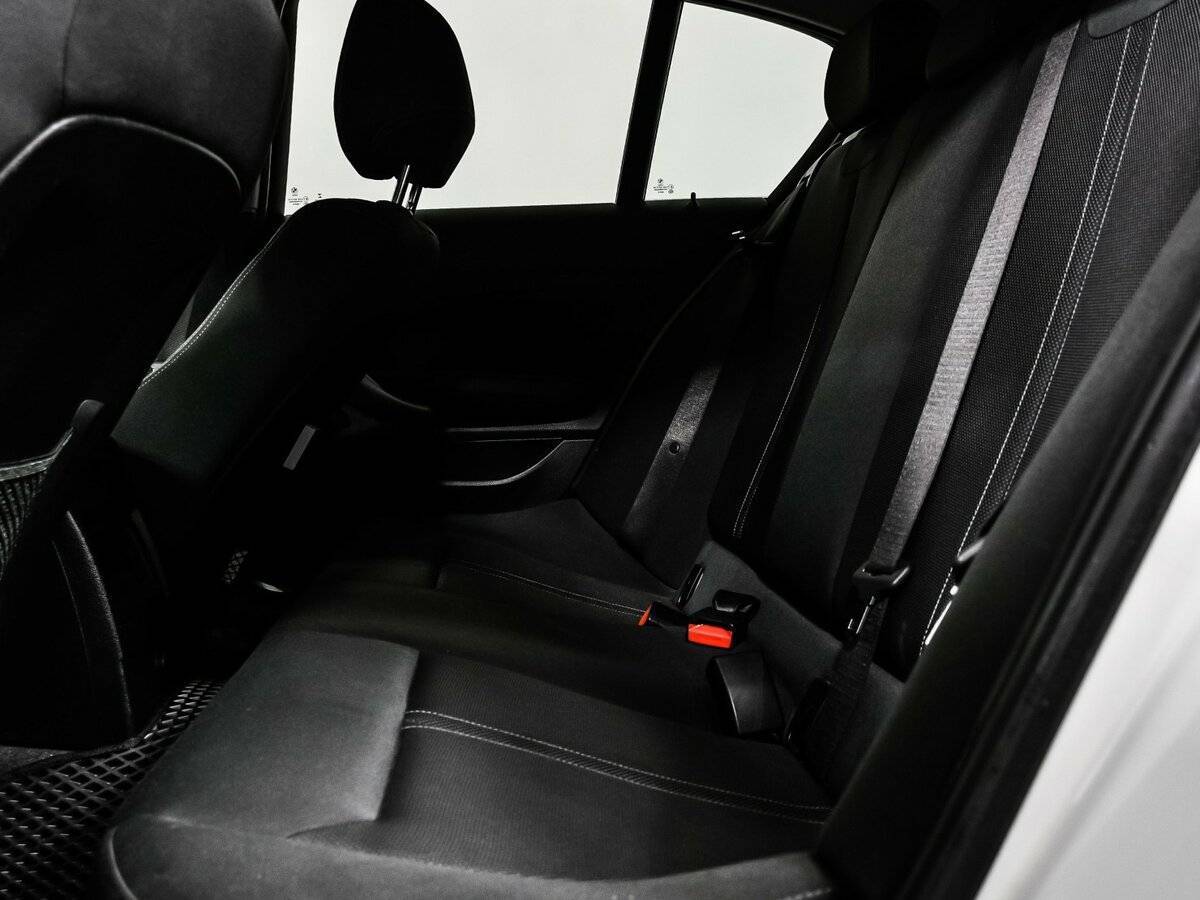 BMW 1 серии 118i, 2017 Фото №13