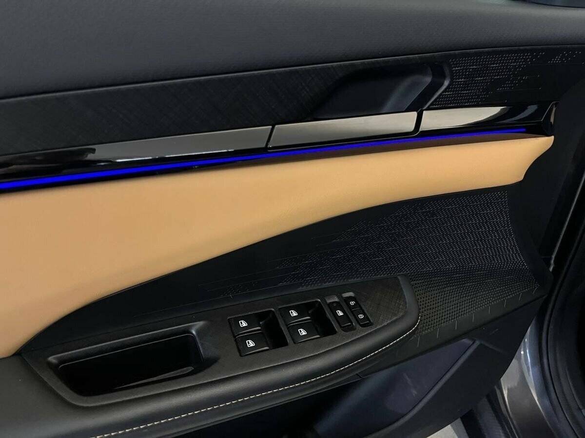 Changan UNI-V, 2023 Фото №10