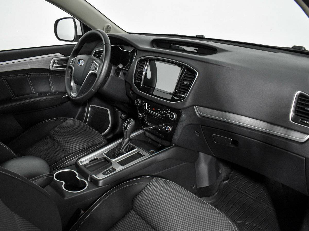 Geely Emgrand X7, 2018 Фото №11