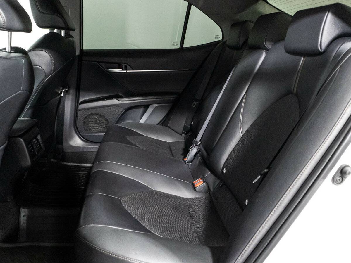 Toyota Camry, 2020 Фото №10