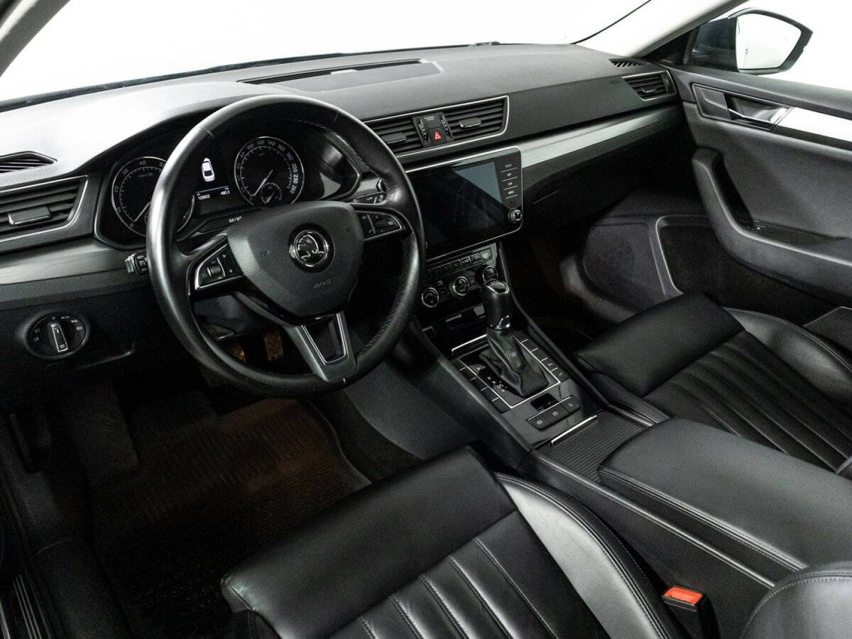 Skoda Superb, 2018 Фото №11