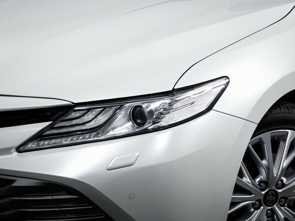 Toyota Camry, 2019 Фото №16