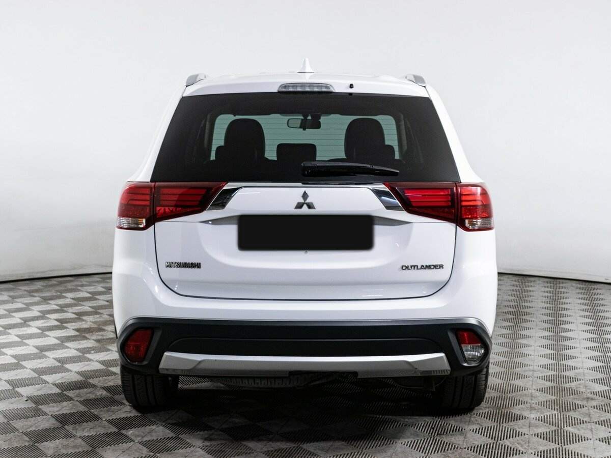 Mitsubishi Outlander, 2018 - 137 000 км. | Фото №6