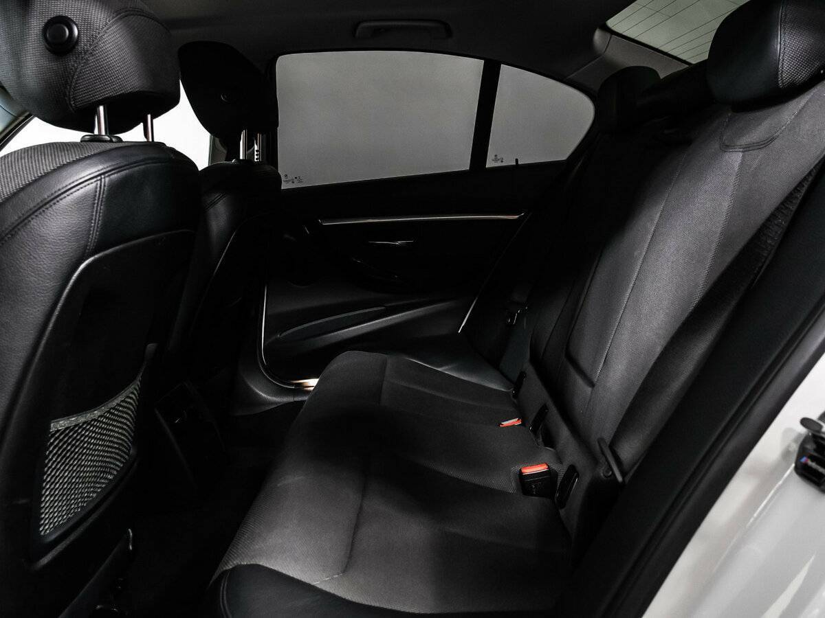 BMW 3 серии 320d xDrive, 2017 Фото №13