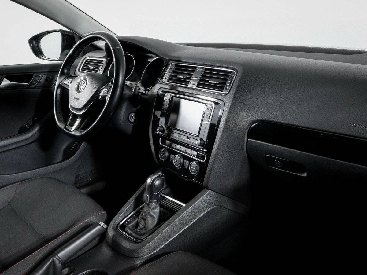 Volkswagen Jetta, 2017 Фото №9