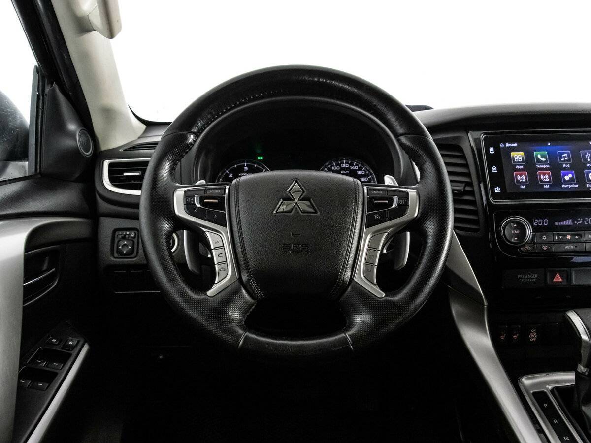 Mitsubishi Pajero Sport, 2018 Фото №12