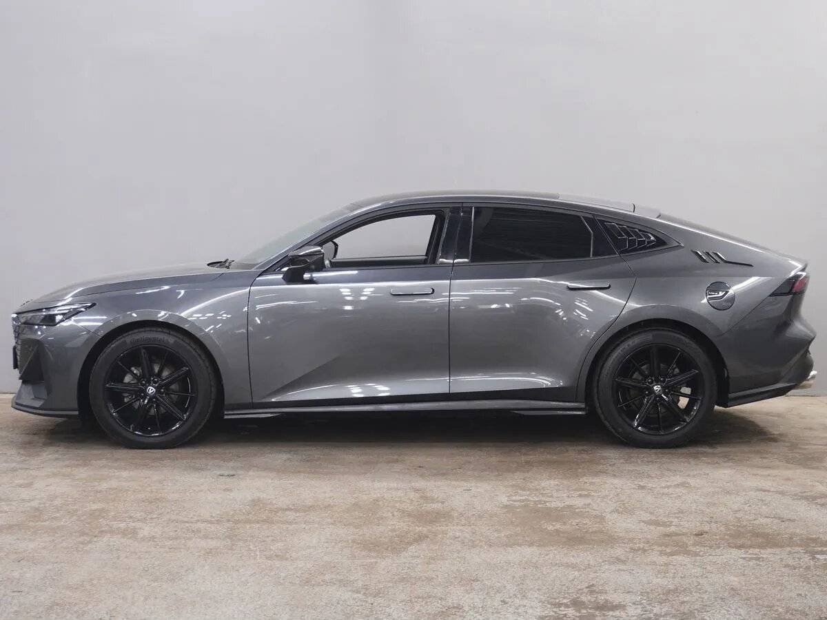 Changan UNI-V, 2022 Фото №8