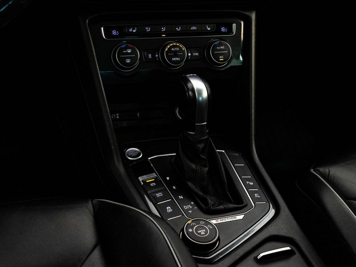 Volkswagen Tiguan, 2017 Фото №15