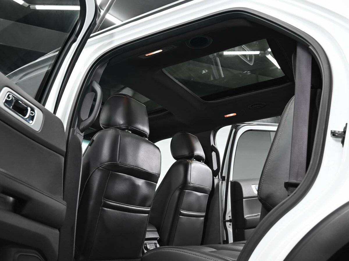 Ford Explorer Sport, 2013 Фото №15