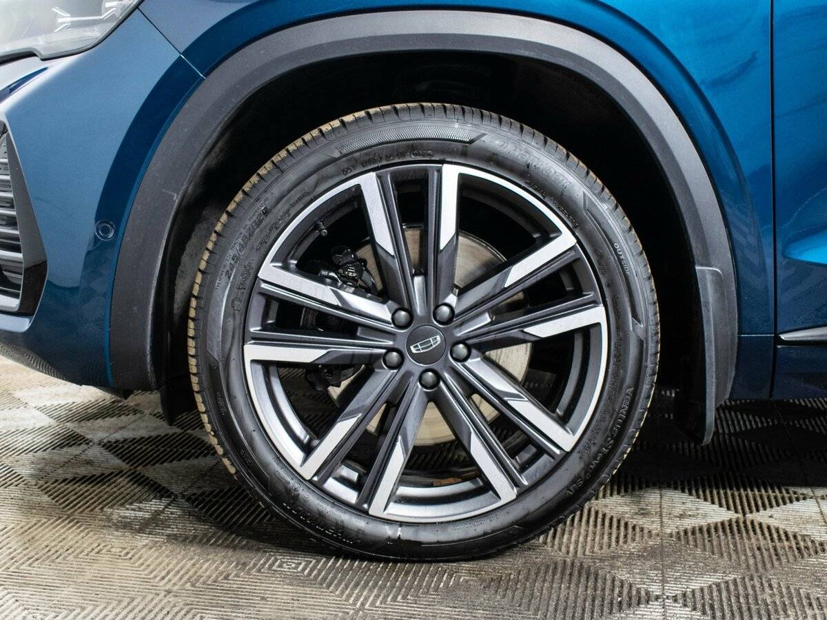 Geely Monjaro I, 2022 Фото №20