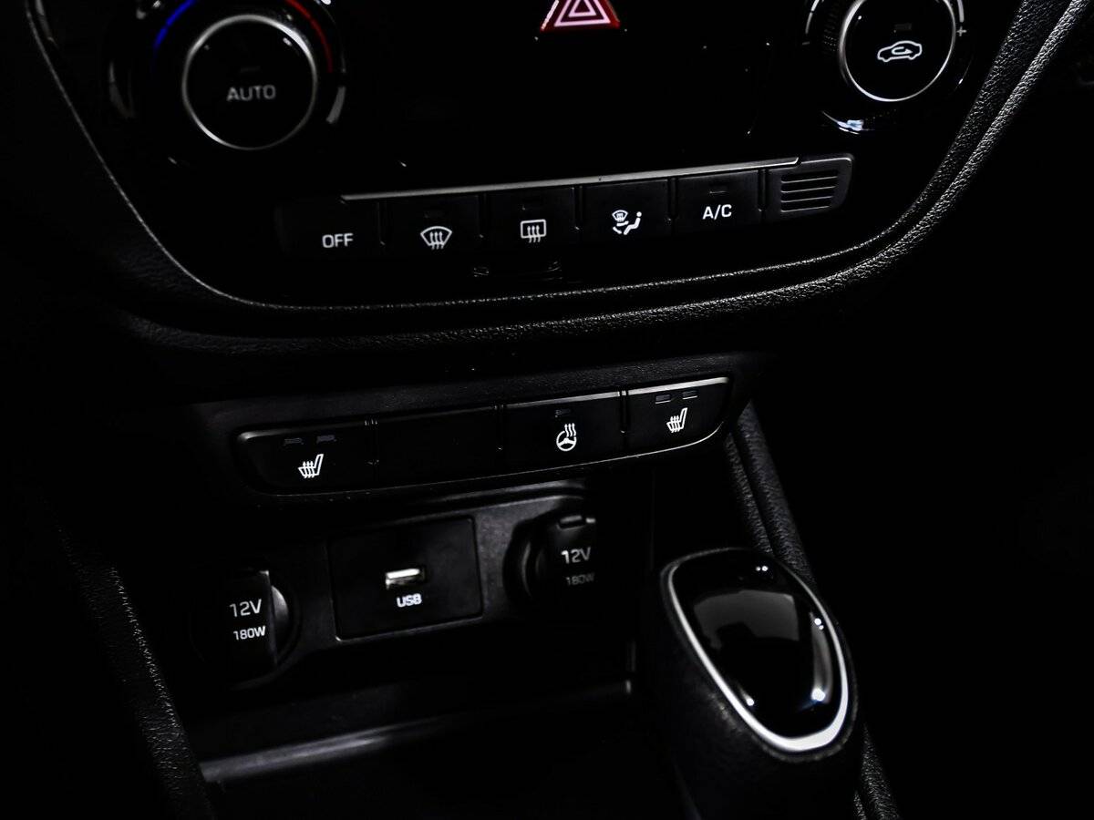 Hyundai Solaris II, 2020 Фото №14