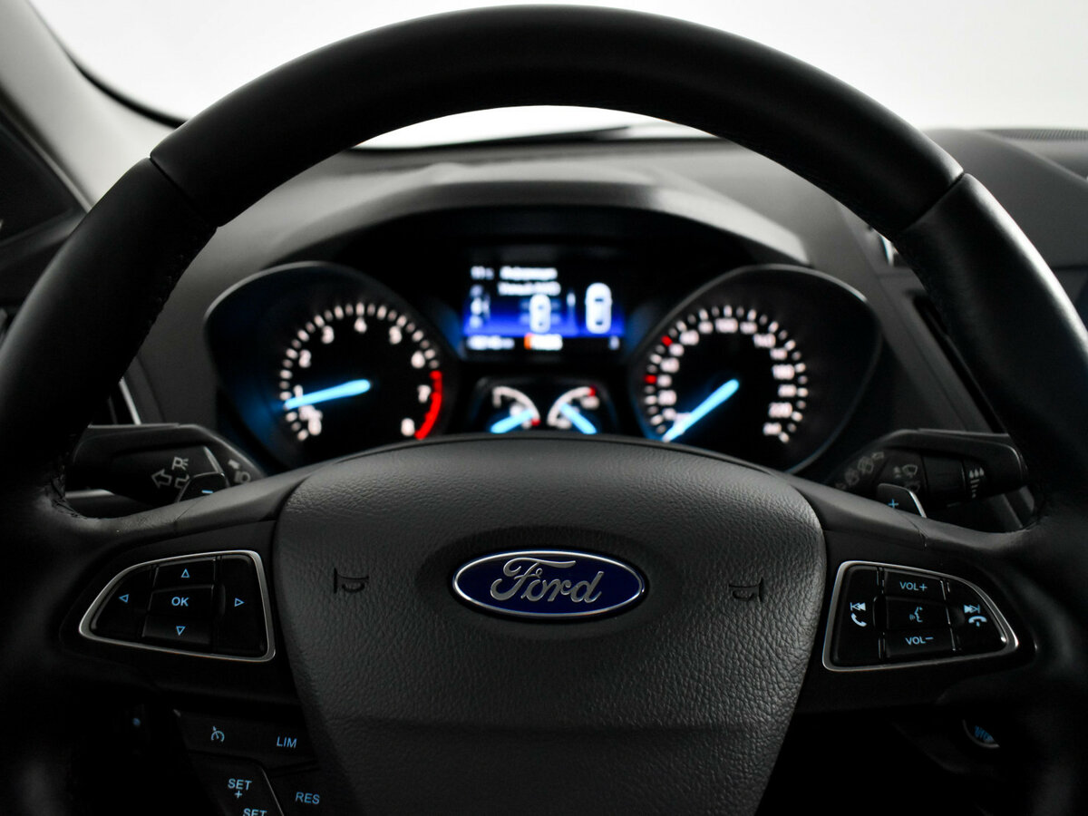 Ford Kuga II Рестайлинг, 2017 Фото №16