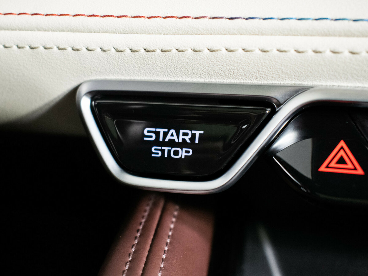 Geely Monjaro I, 2023 Фото №18