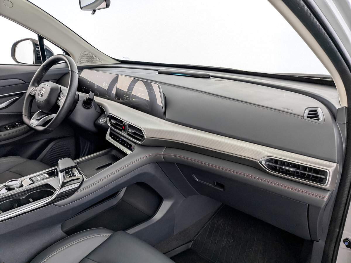 Changan UNI-T I, 2024 Фото №11