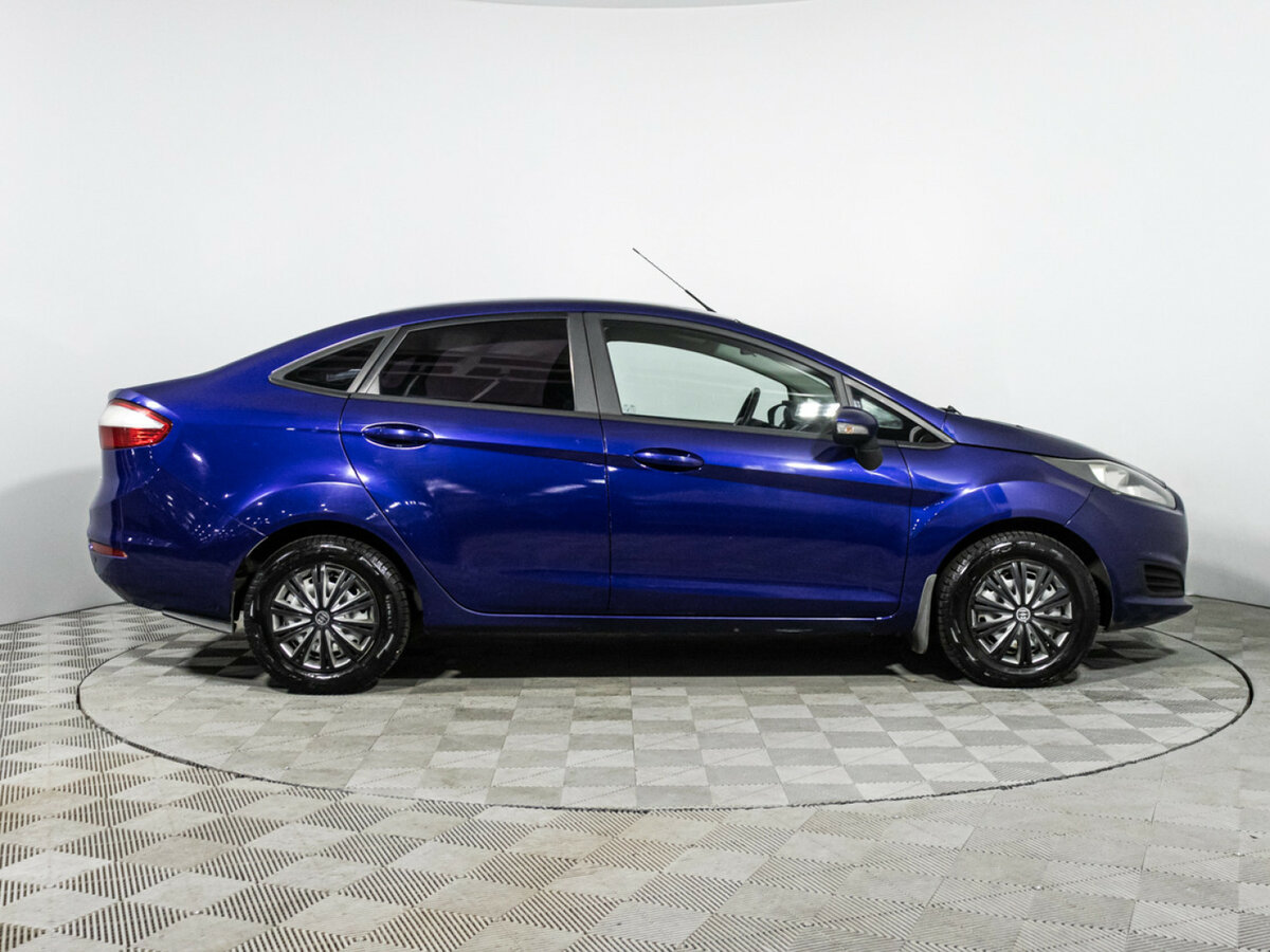 Ford Fiesta Mk6 Рестайлинг, 2015 Фото №4
