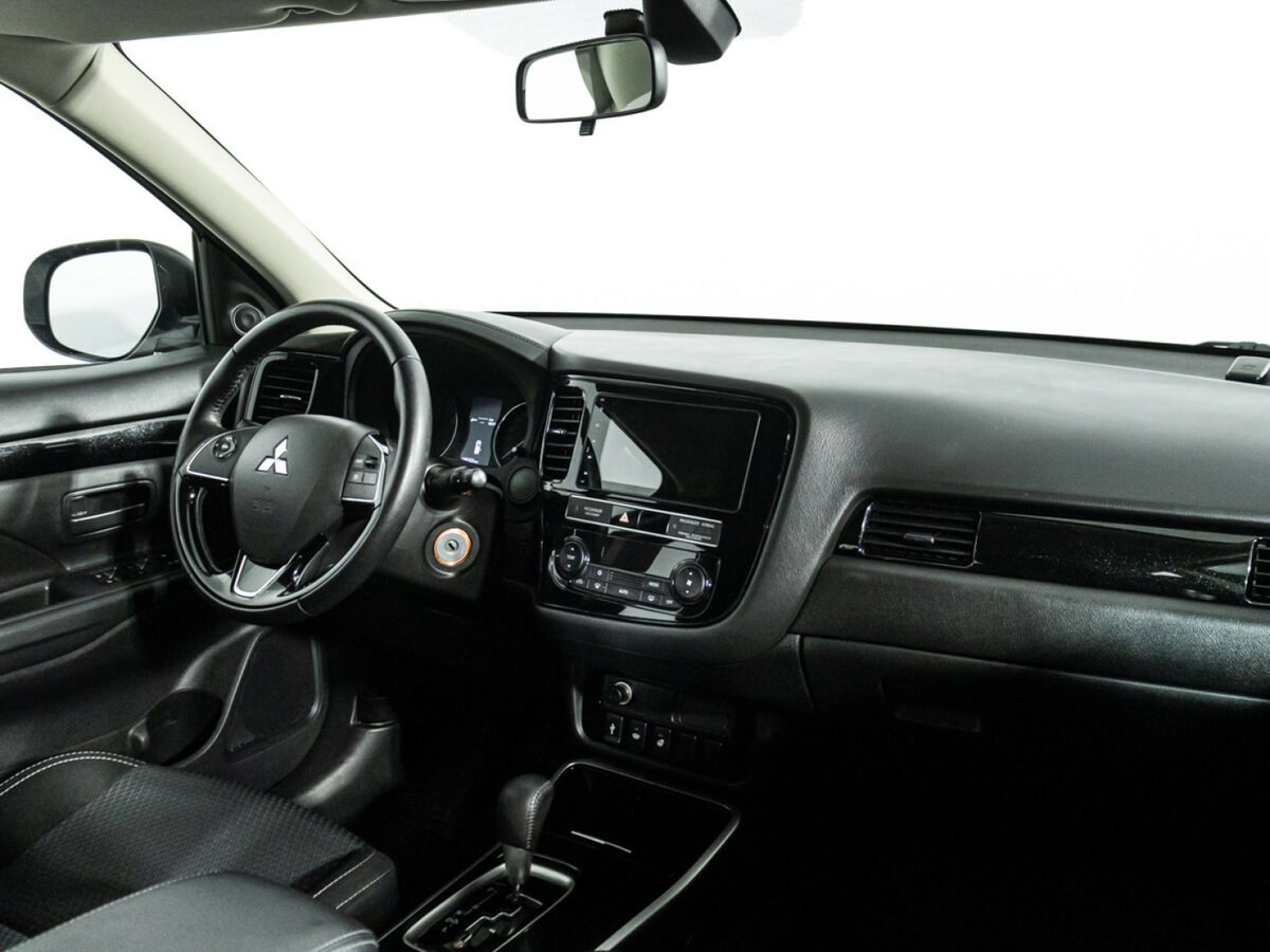 Mitsubishi Outlander III Рестайлинг 3, 2019 - 139 151 км. | Фото №7