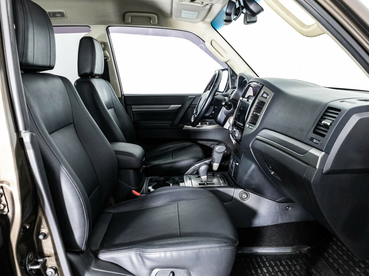 Mitsubishi Pajero IV Рестайлинг 2, 2017 Фото №23