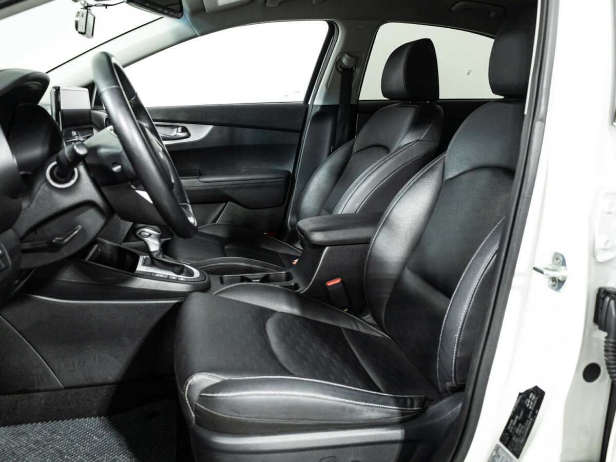 Kia K3 II Рестайлинг, 2021 Фото №15