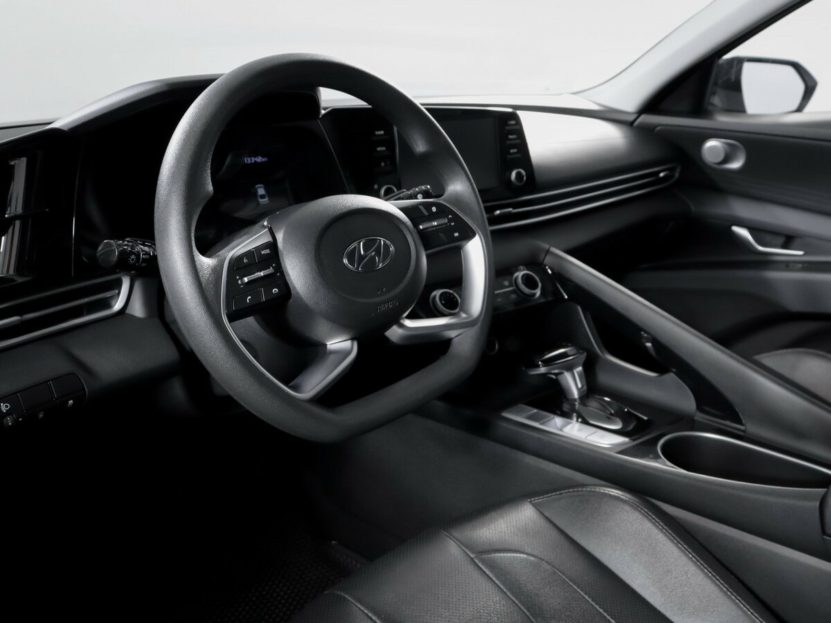 Hyundai Elantra VII (CN7), 2023 Фото №14