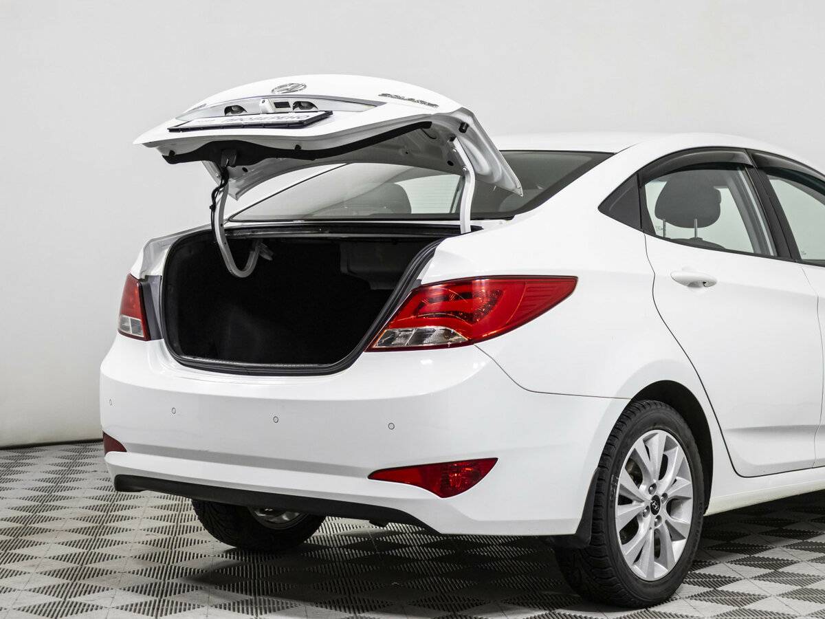 Hyundai Solaris I Рестайлинг, 2015 Фото №16