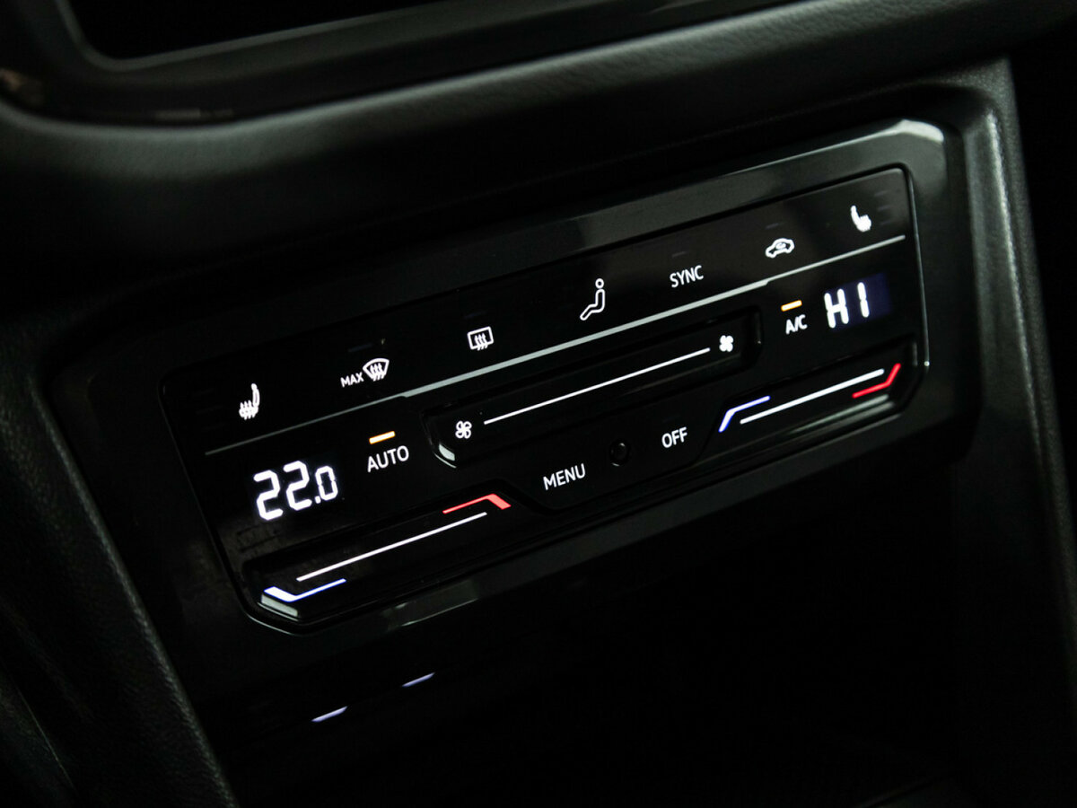 Volkswagen Tiguan II Рестайлинг, 2021 Фото №17