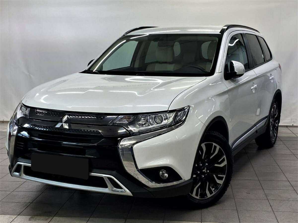 Mitsubishi Outlander, 2021 - 33 584 км. | Фото №1