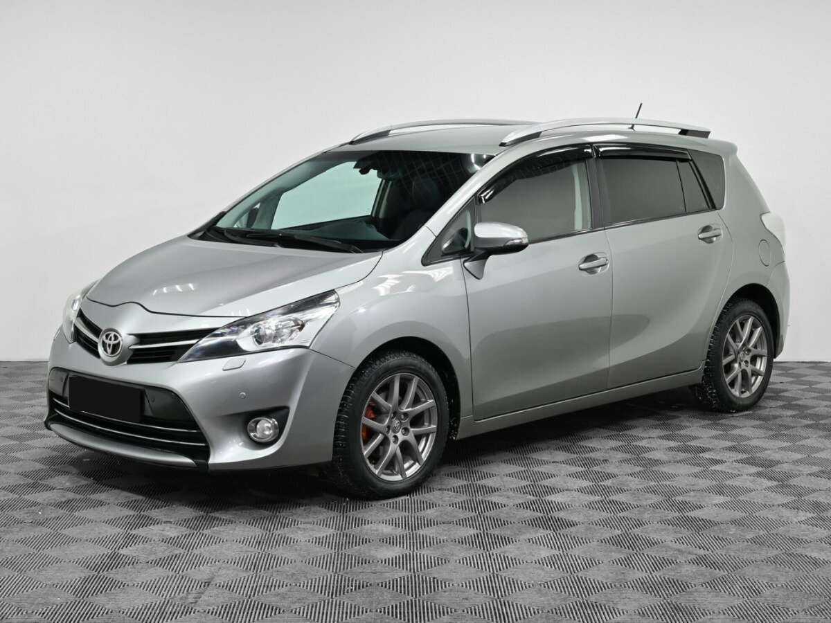Toyota Verso, 2013 - 168 000 км. | Фото №1
