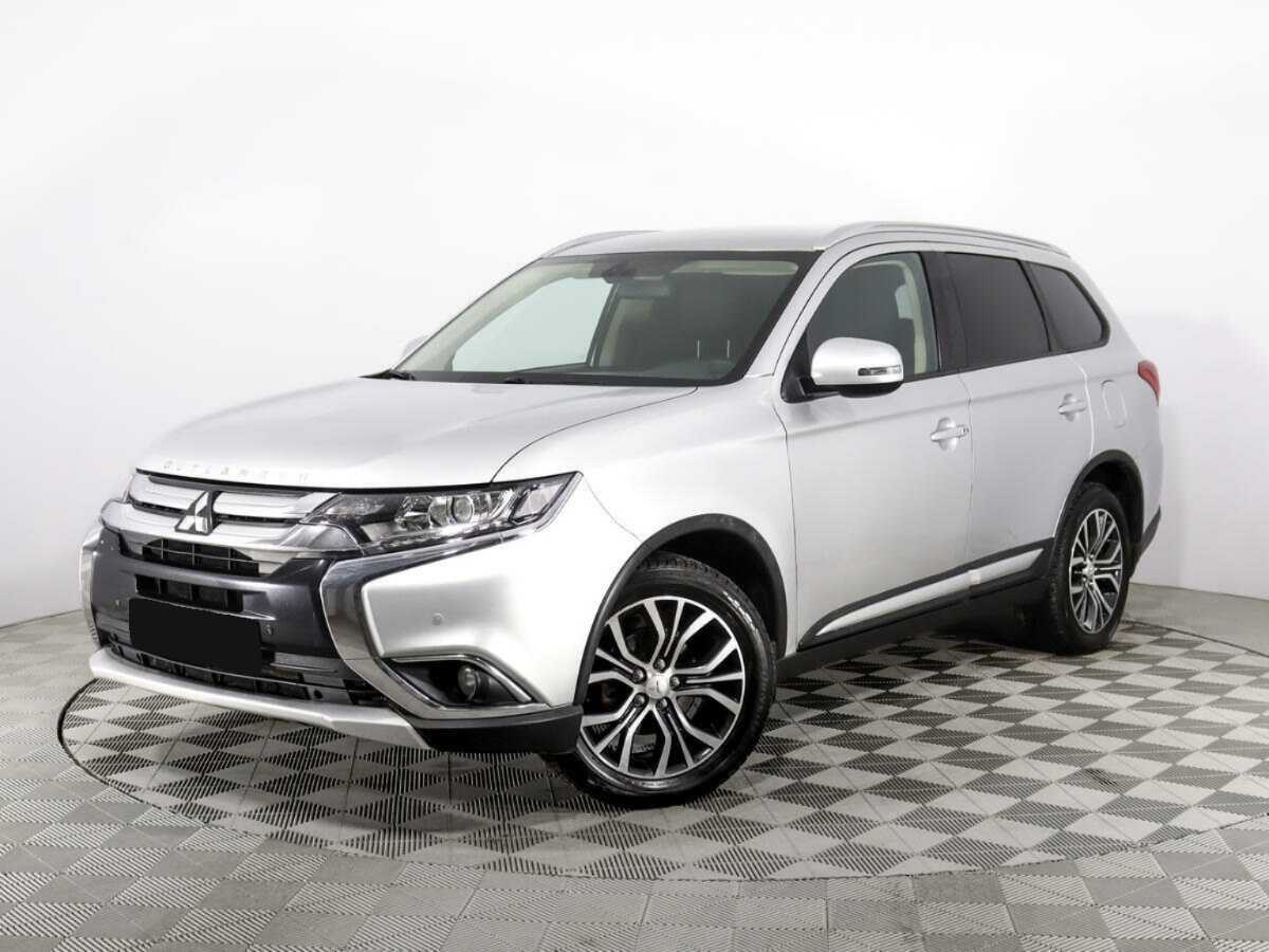 Mitsubishi Outlander, 2017 - 153 940 км. | Фото №1